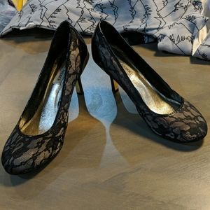 Steve Madden Lace Heels with Gold Bottom